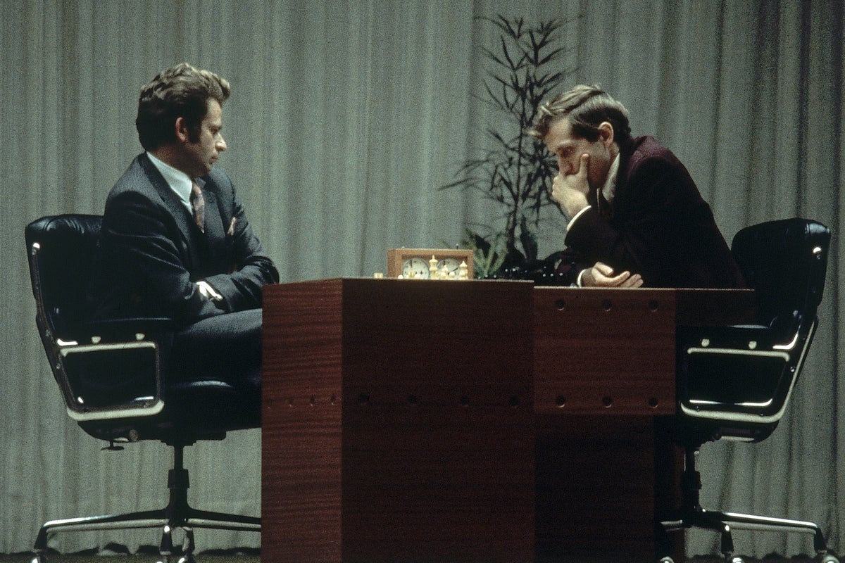 Boris Spassky, Soviet chess champion who lost Cold War-era match to Bobby Fischer, dies at 88