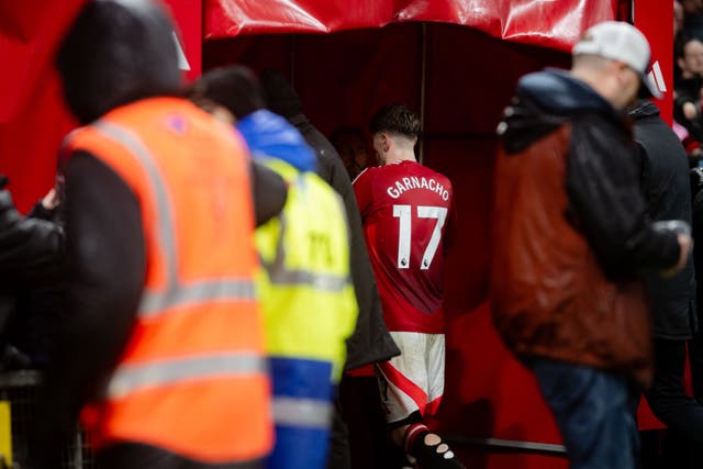 <p>Manchester United's Alejandro Garnacho walks down the tunnel after being substituted</p>