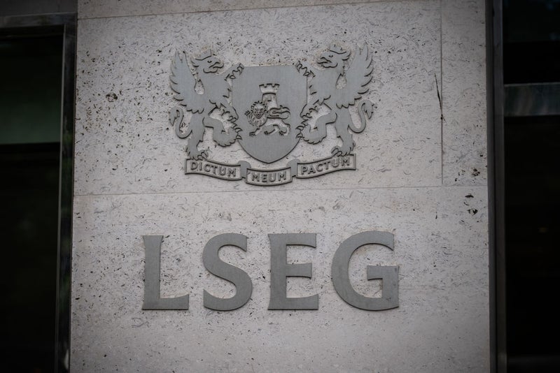 London Stock Exchange owner says listing swaps to New York are no guarantee of success