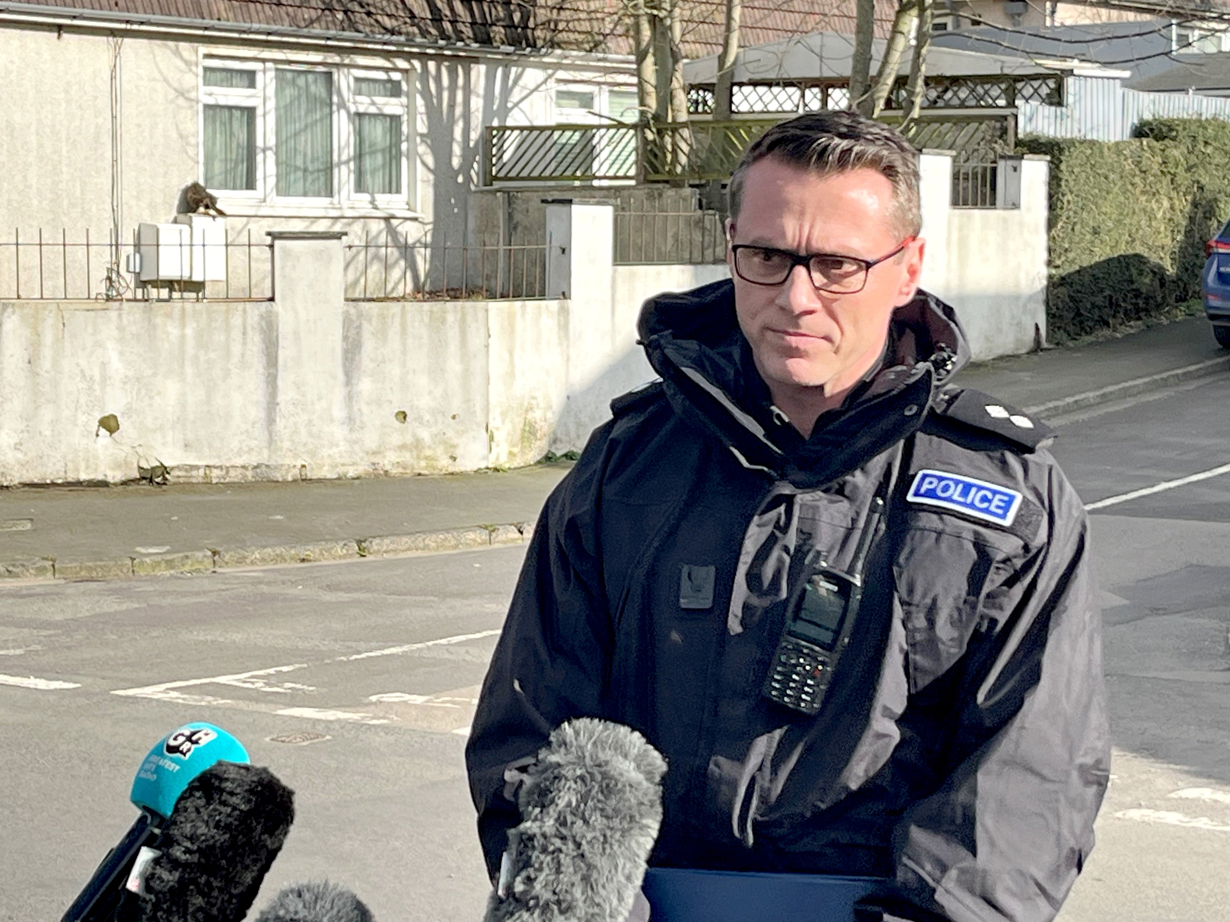 Inspector Terry Murphy speaks to the media on Cobhorn Drive, Hartcliffe