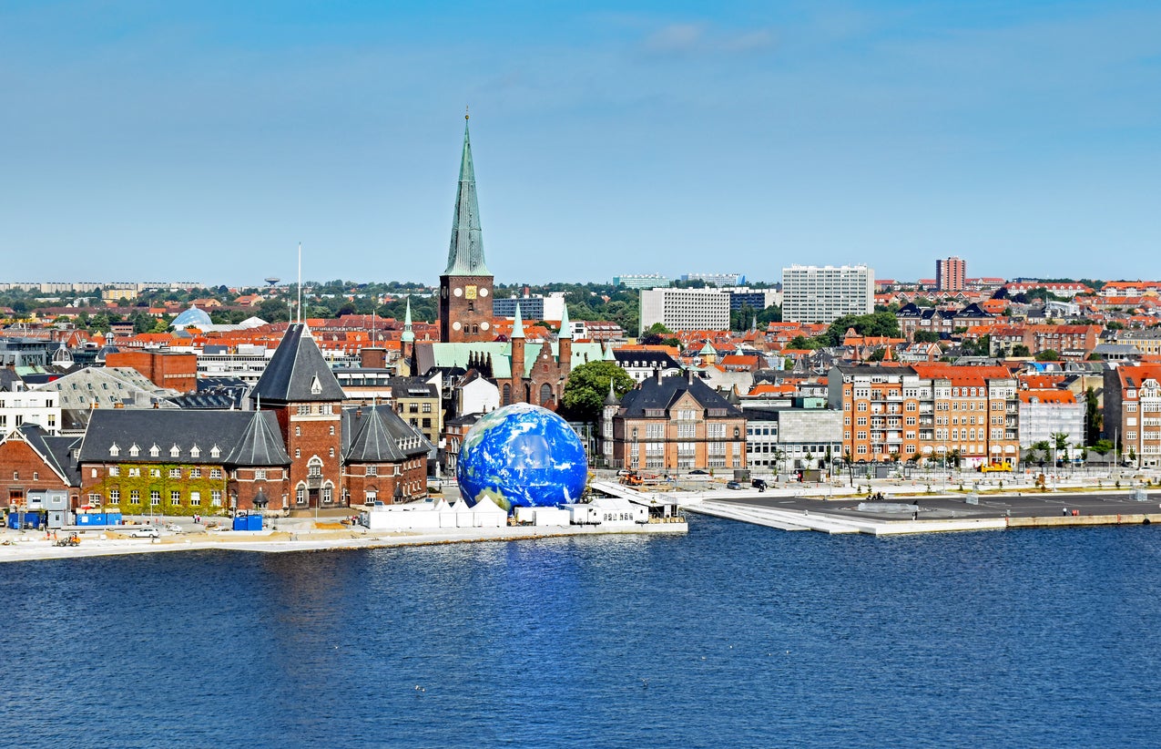 Charming streets and coastal views – welcome to Aarhus