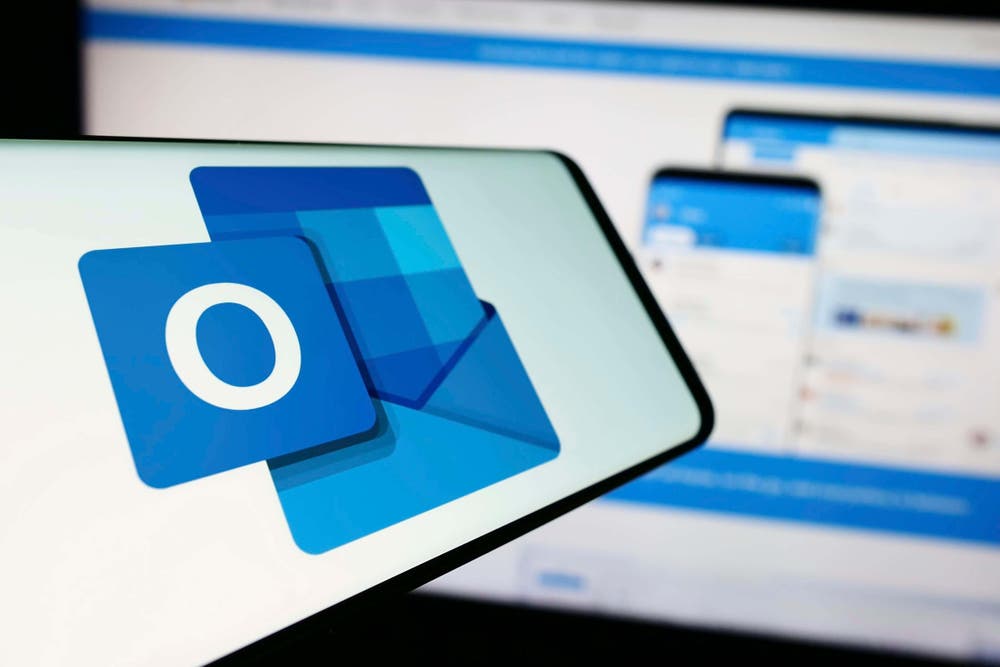 Is Outlook down? Thousands report issues accessing Microsoft email