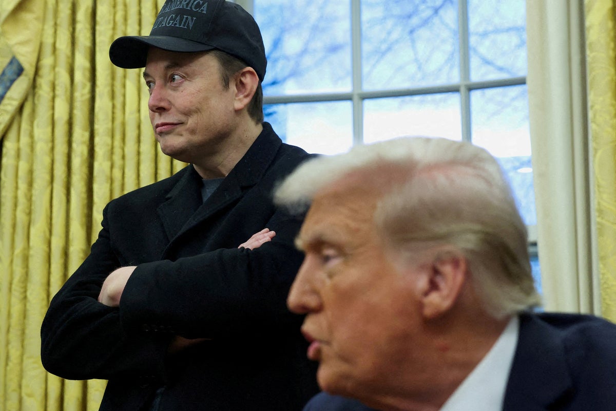 İlon Mask və Donald Tramp federal işçilərdən hesabat tələb edir