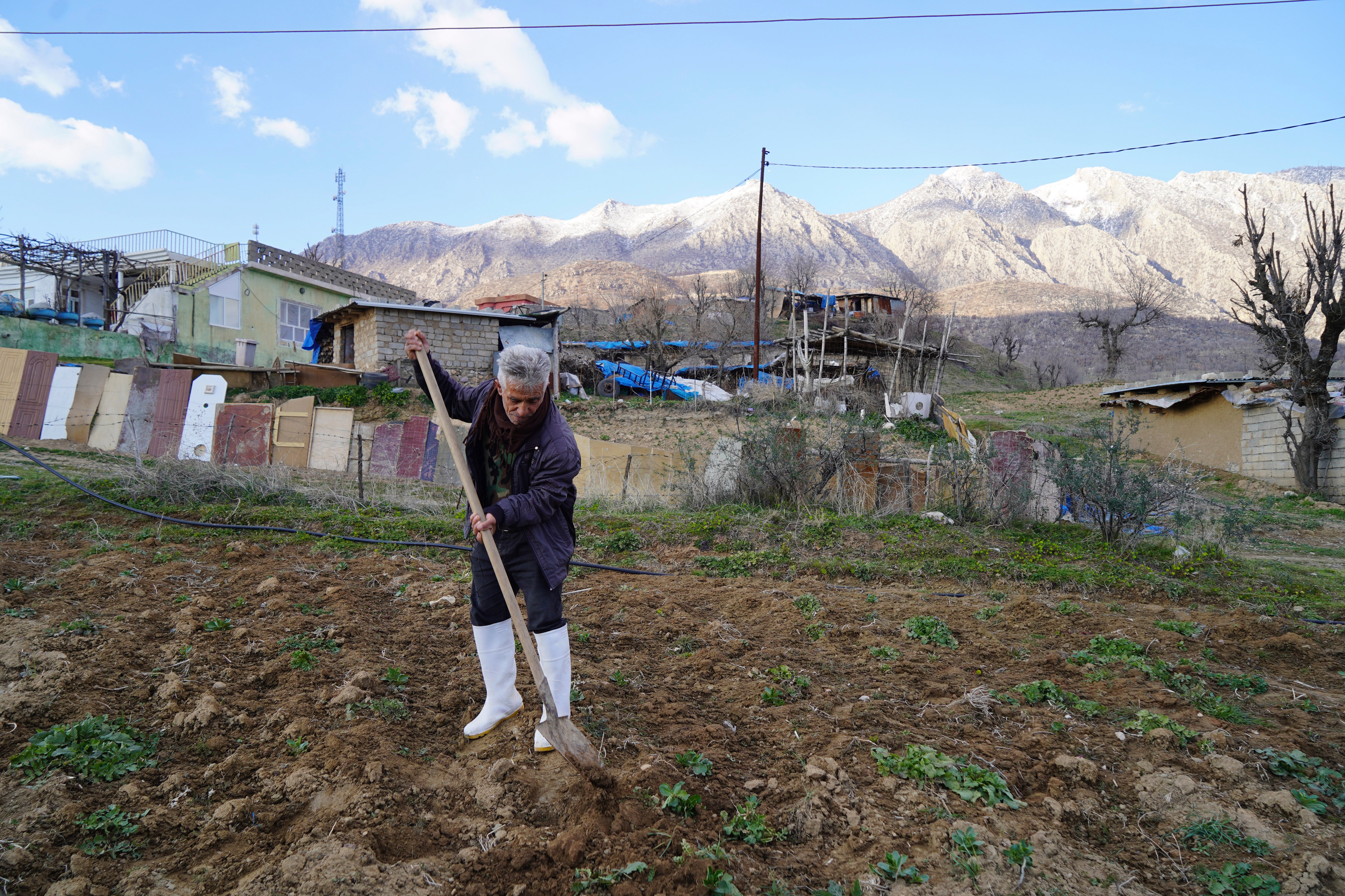 Iraq Turkey Displaced Kurds