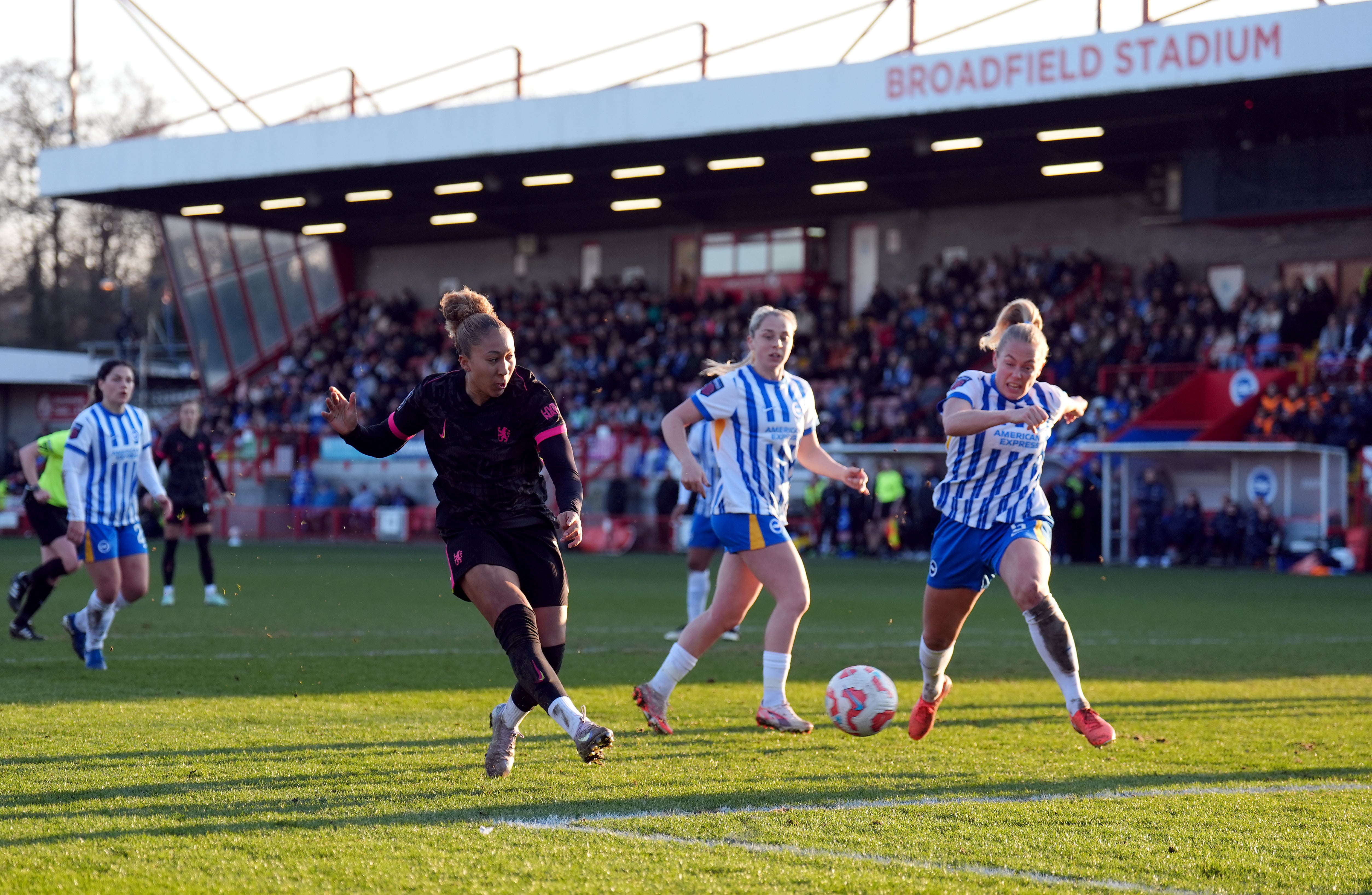 Lauren James secured a point for Chelsea with a second half equaliser over Brighton