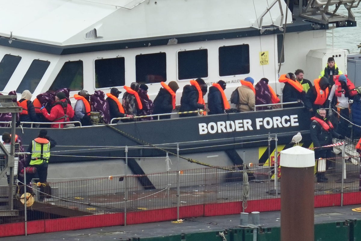 Channel migrant crossings surge to 2025 high with nearly 600 arrivals in a single day