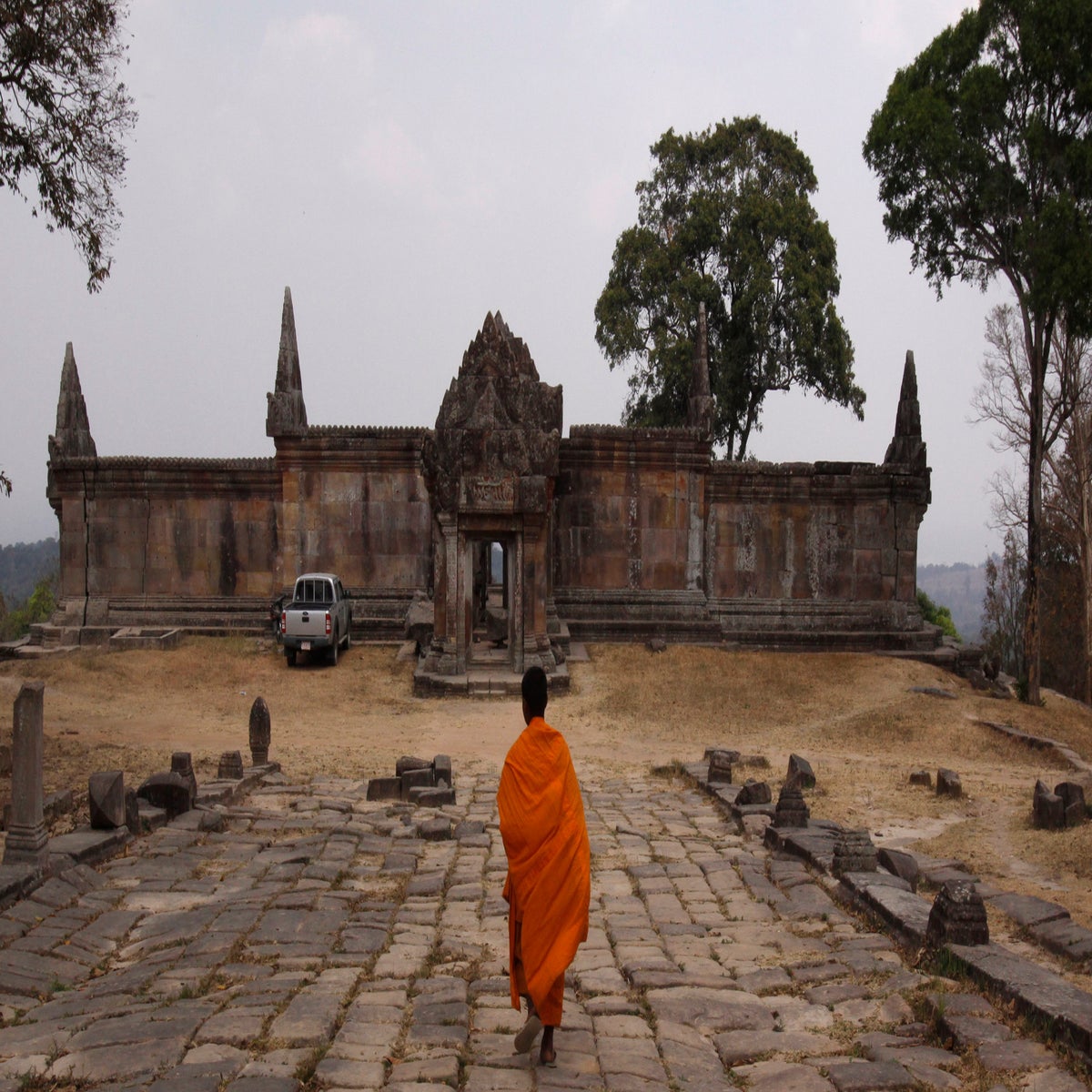 Thailand considers wall at border with Cambodia | The Independent
