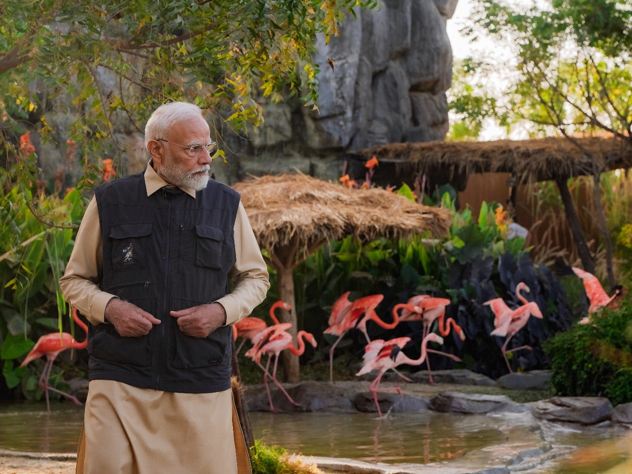 Mark Zuckerberg and Bill Gates is one of the guests with a high profile that received private tours through the facility last summer