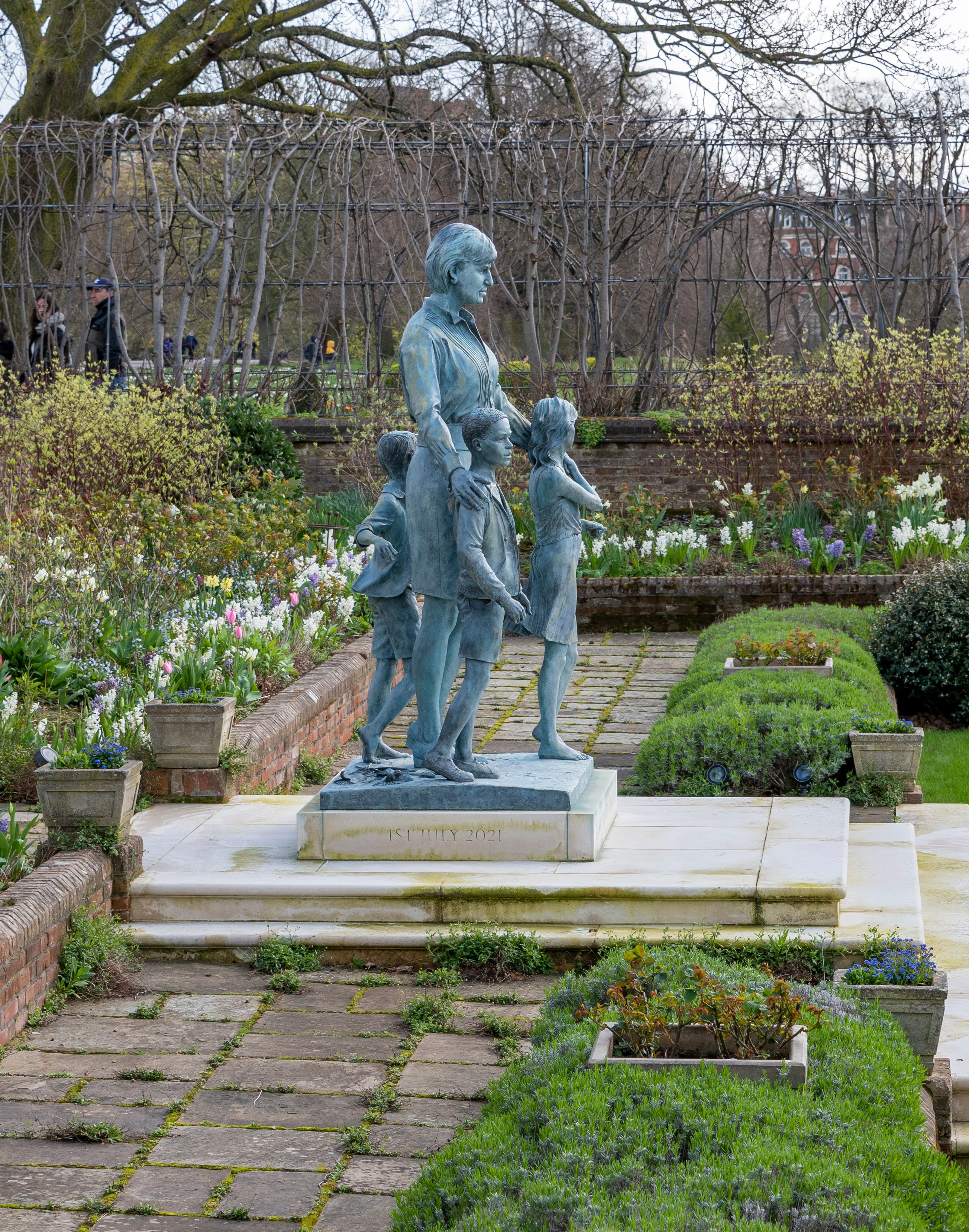 ‘Oddly drab’: Diana’s memorial in Kensington Palace