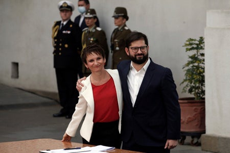 CHILE-MINISTRA-RENUNCIA