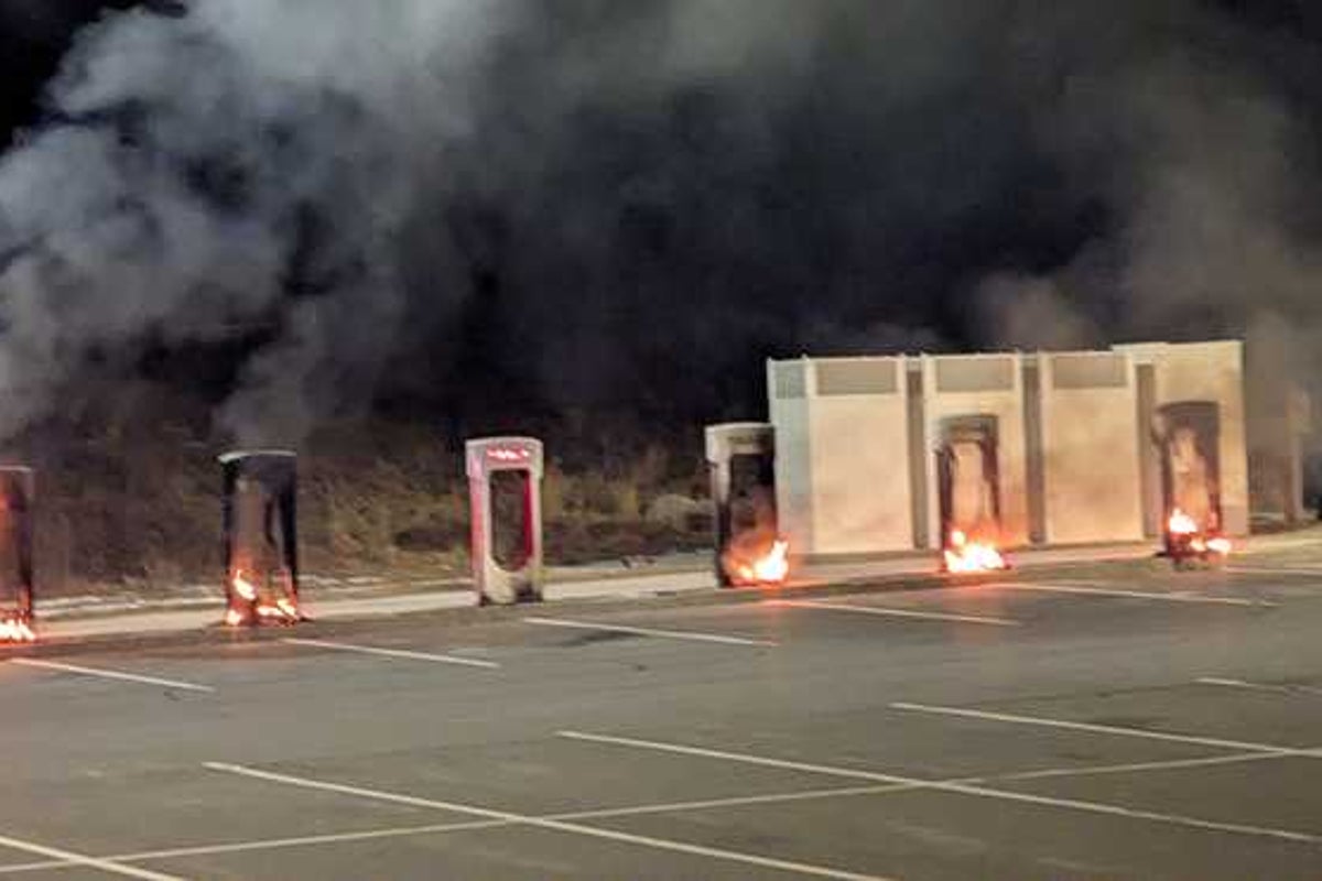 Tesla sites hit by arson amid DOGE cuts, Elon Musk backlash Tesla sites hit by arson amid DOGE cuts, Elon Musk backlash