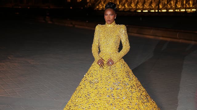 doechii gold dress Doechii Wows in Yellow Valentino Ball Gown at Louvre's Fashion Dinner