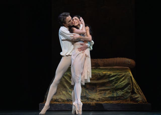 <p>Matthew Ball as Romeo and Yasmine Naghdi as Juliet in the Royal Ballet's ‘Romeo and Juliet’ </p>