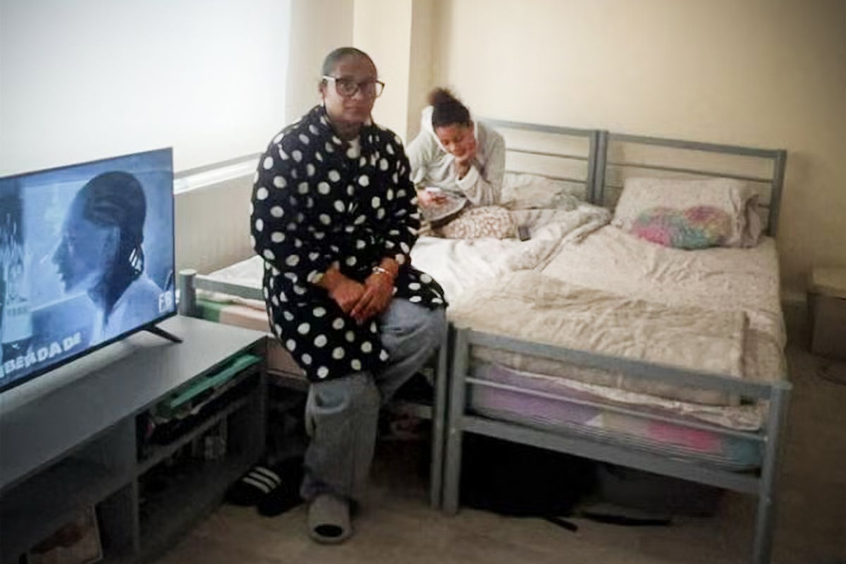 Mother and daughter sleep in living room after council puts family in one-bed flat