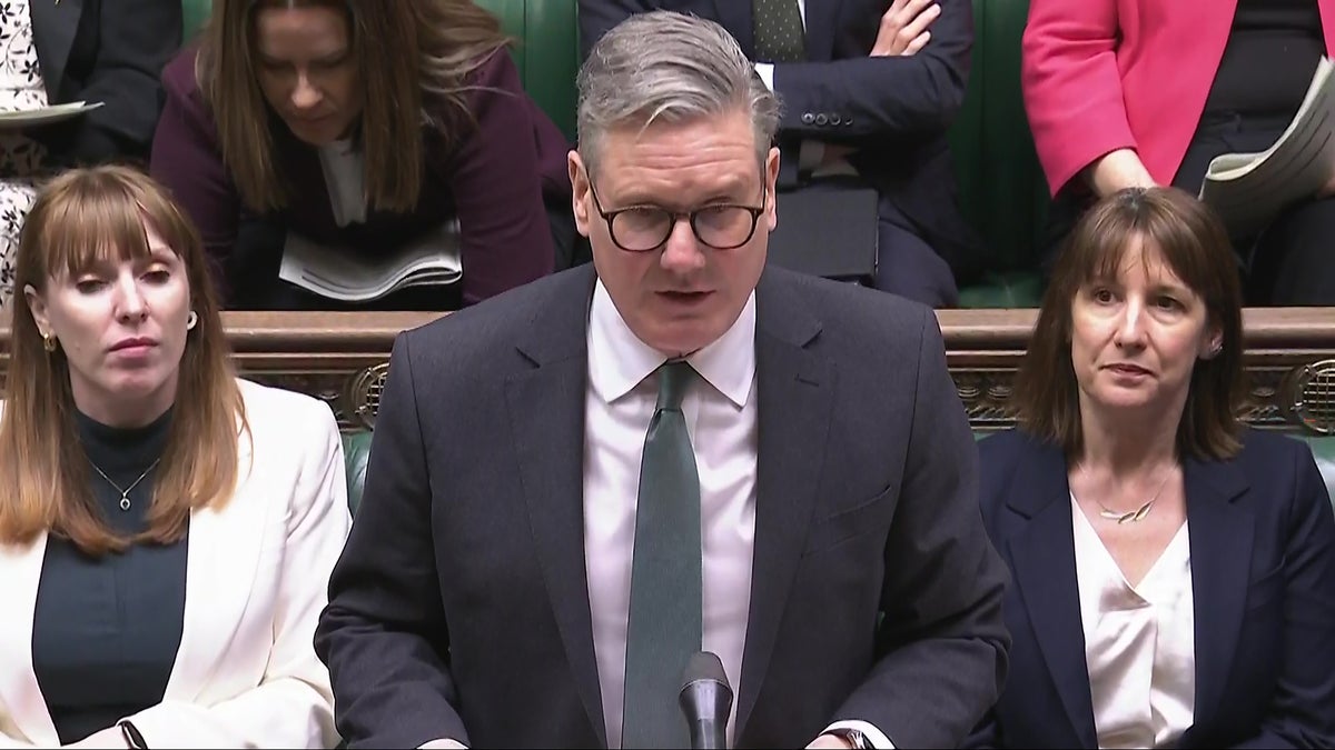 Video: Keir Starmer makes dig at JD Vance in tribute to British soldiers after controversial war comments