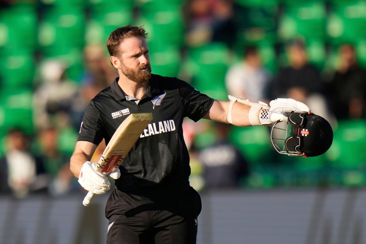 New Zealand Reaches Champions Trophy Final