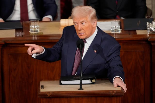 <p>El presidente Donald Trump dio marcha atrás en su plan de aranceles para México y los suspendió por un mes para la mayoría de los productos</p>