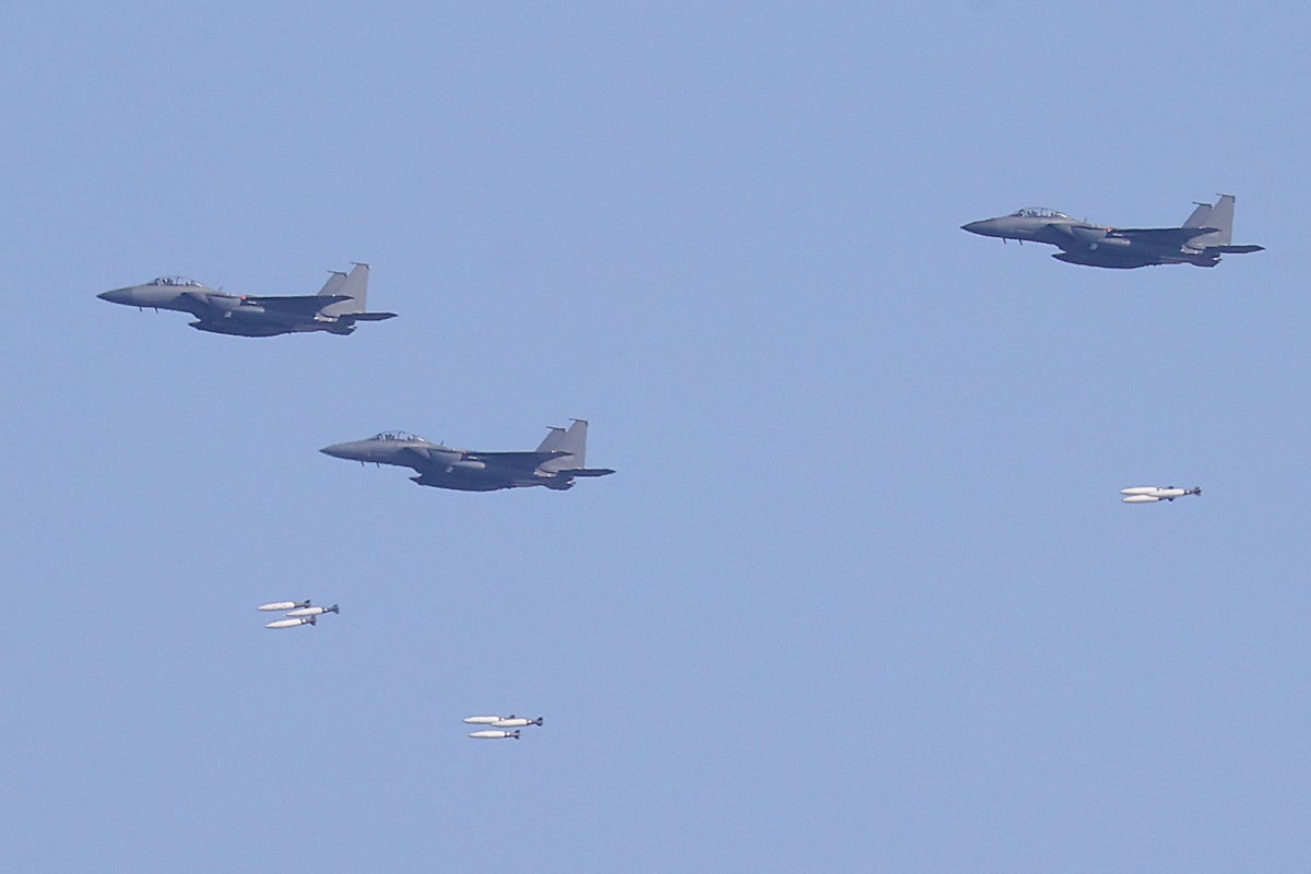 South Korean fighter jets collided due to ‘pilots taking selfies’