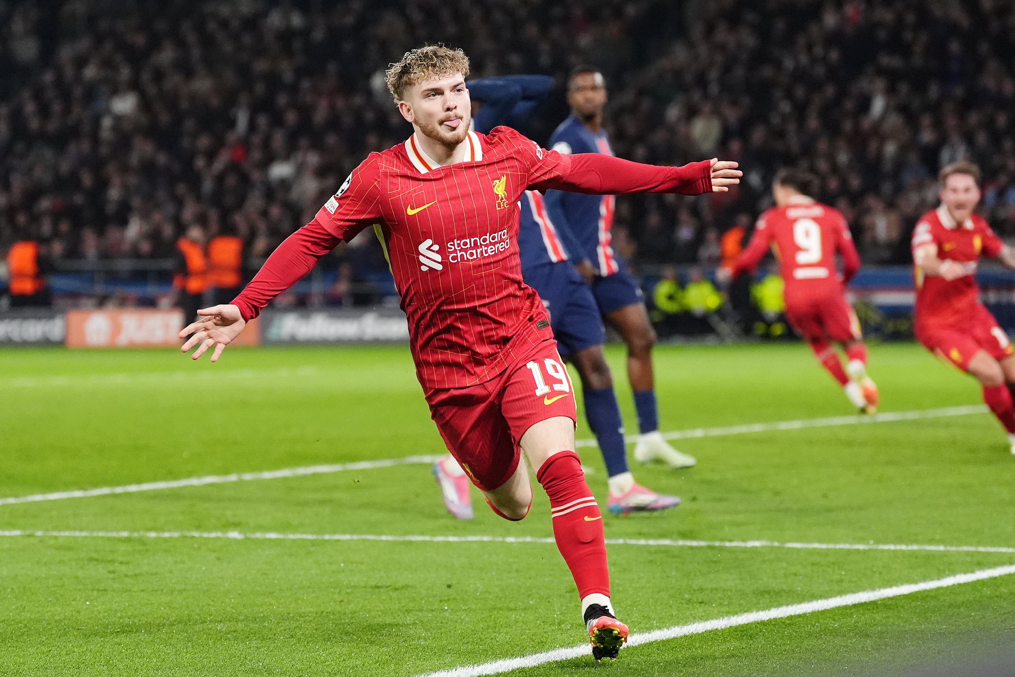 Harvey Elliott festeggia dopo aver segnato il vincitore di Liverpool