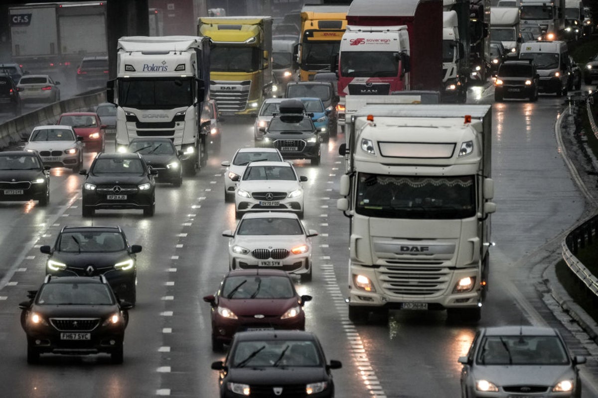 Roadworks to be removed as 19m drivers hit the roads this Easter