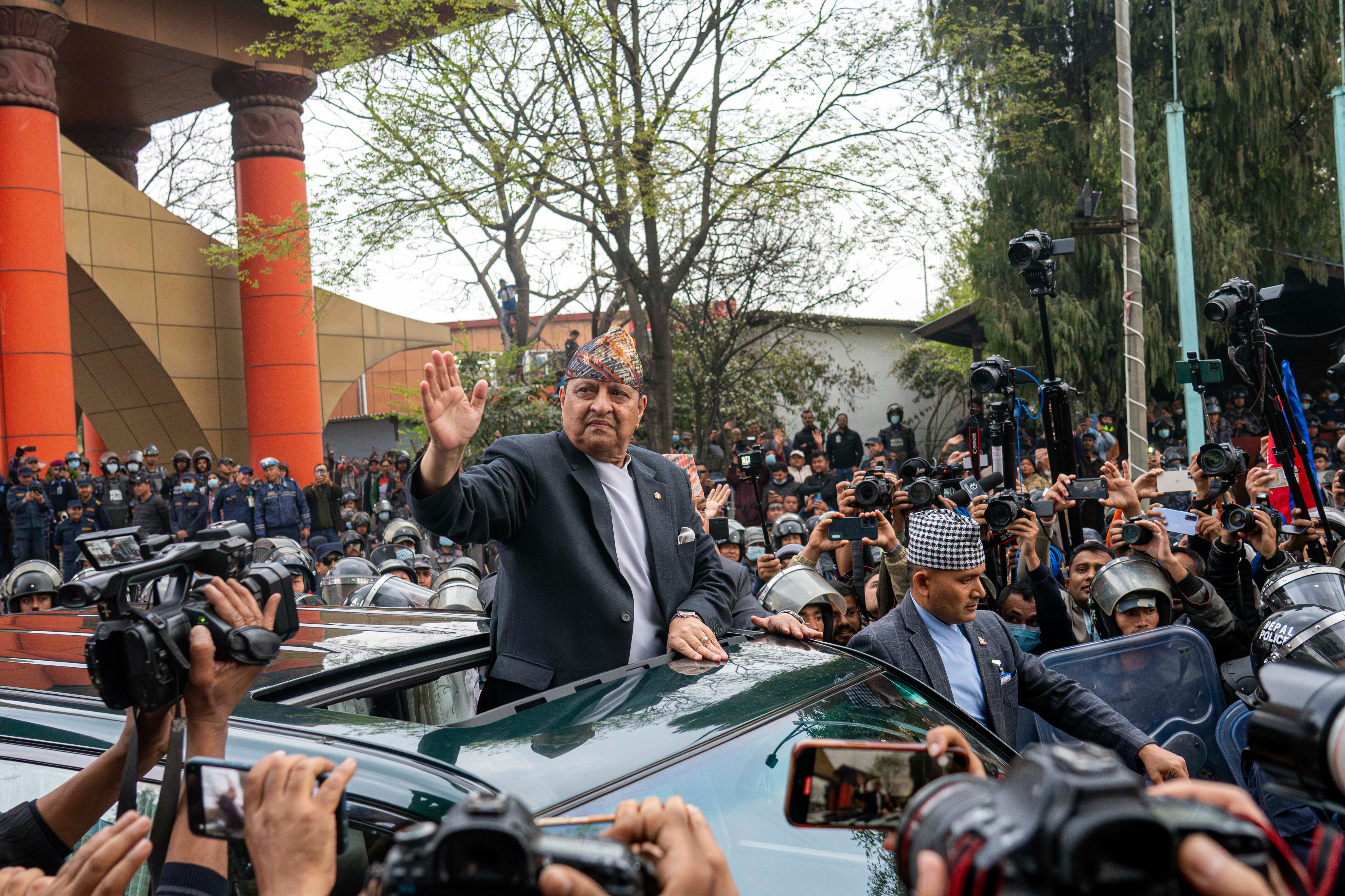 Gyanendra waves to the thousands assembled