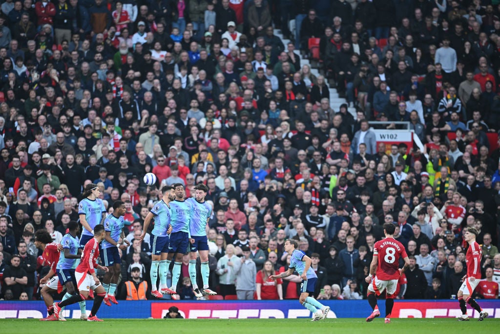 Bruno Fernandes tipped a free kick in the Arsenal goal