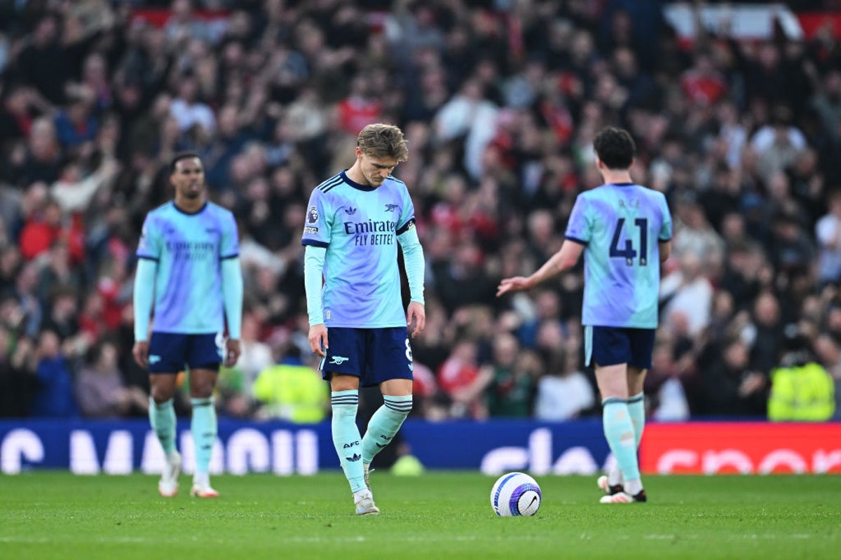 Roy Keane clashes with Jamie Redknapp over Arsenal’s title hopes Roy Keane clashes with Jamie Redknapp over Arsenal’s title hopes