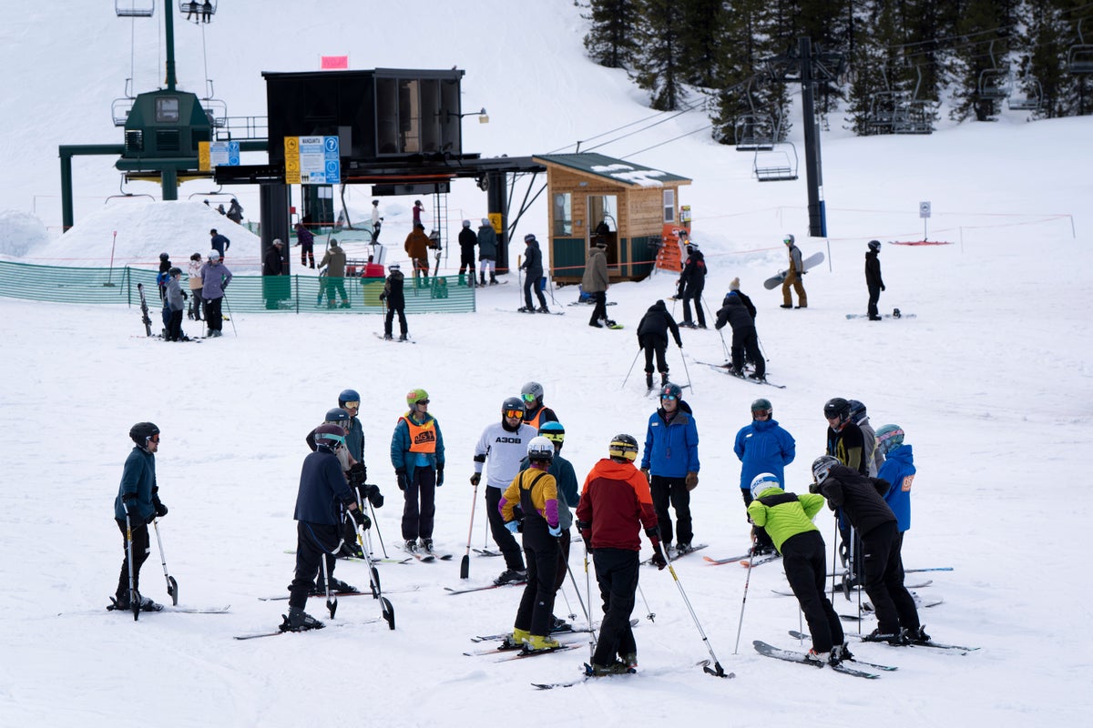 https://static.independent.co.uk/2025/03/10/04/Ukrainian_Veteran_Amputees-Skiing_33908.jpg?width=1200&height=800&crop=1200:800
