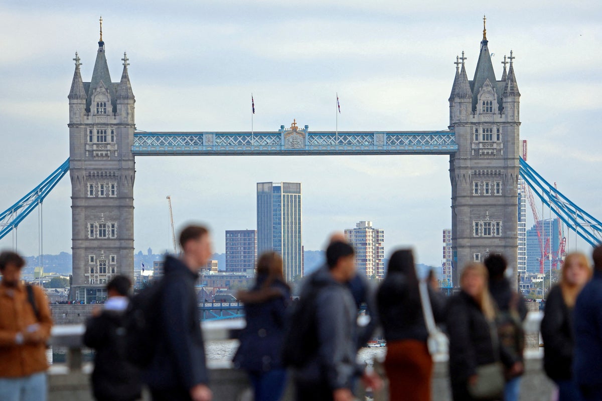 Tower Bridge closed with traffic on crossing halted after person climbed railings Tower Bridge closed with traffic on crossing halted after person climbed railings