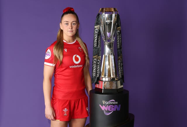 <p>Hannah Jones has been re-appointed as Wales skipper ahead of the Women's Six Nations</p>