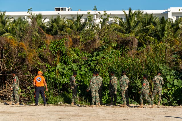 <p>Militares y miembros de la Defensa Civil continúan la búsqueda de Sudiksha Konanki, una estudiante estadounidense desaparecida en una playa de Punta Cana, República Dominicana</p>