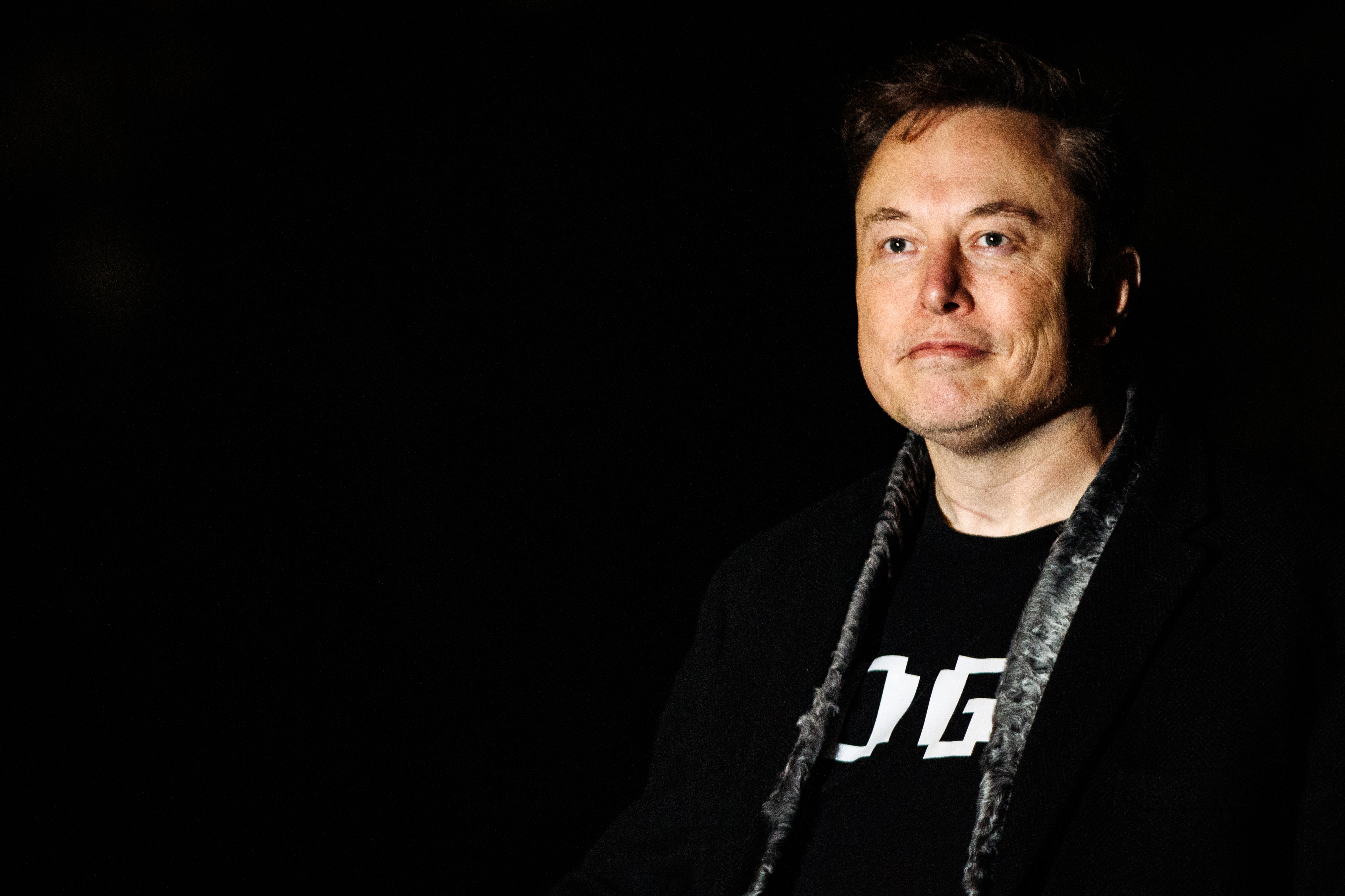 Elon Musk branded a Democratic Senator Mark Kelly a 'traitor' for his Ukraine visit last week