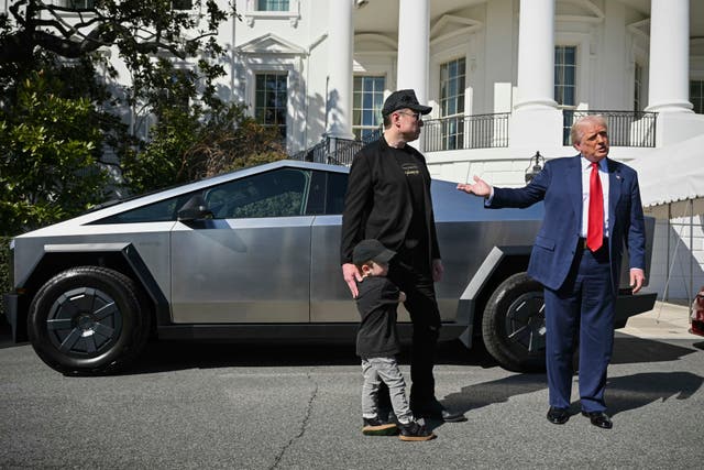 <p>Donald Trump turned the White House lawn into a car dealership on Tuesday as he urged Americans to buy a car from one of his main political supporters, Elon Musk.</p>