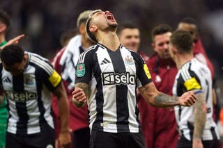 Newcastle beat Arsenal 4-0 to make a second Carabao Cup final in three seasons (Owen Humphreys/Dad)