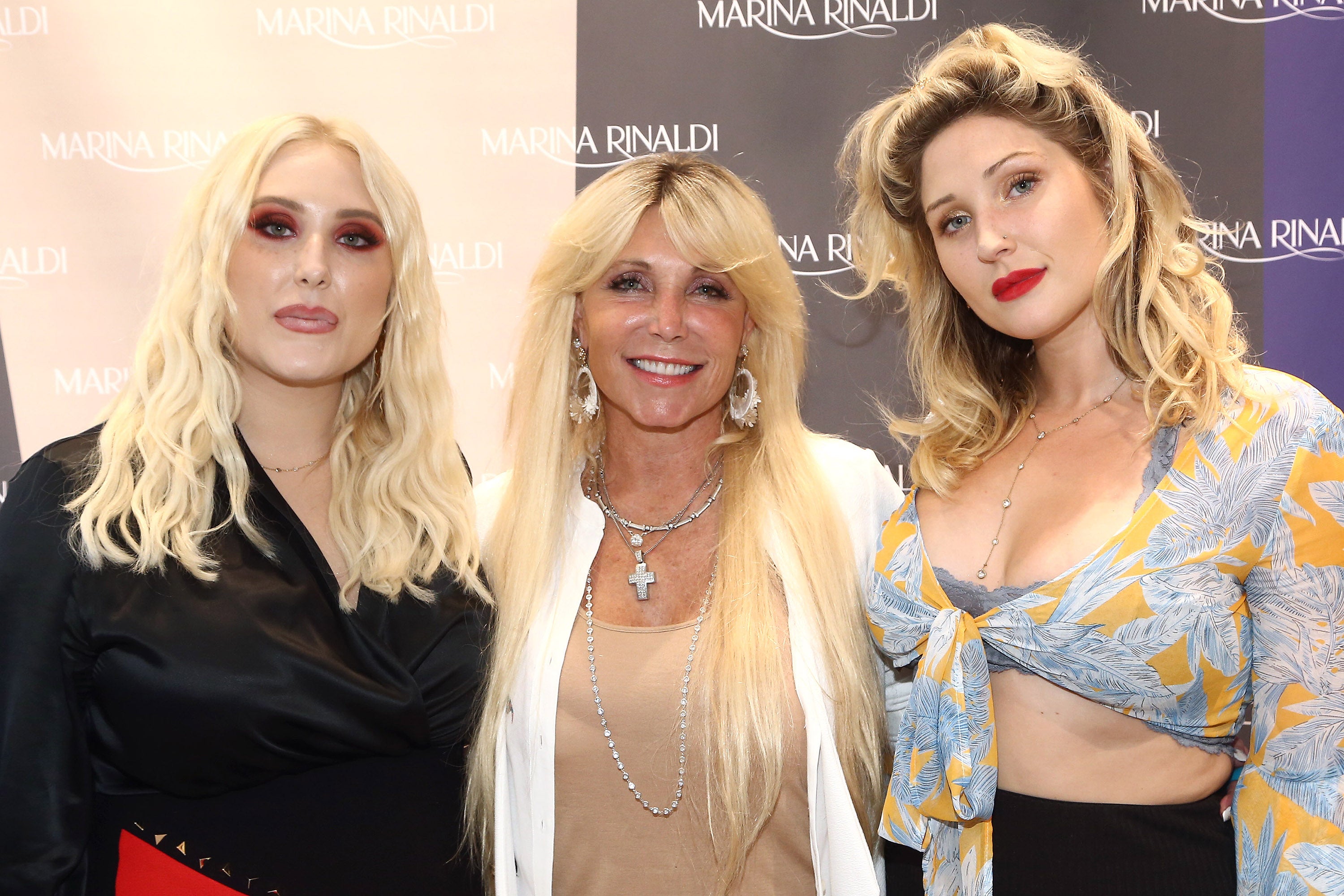 Pamela Bach and her daughters Taylor and Hayley pictured in 2018