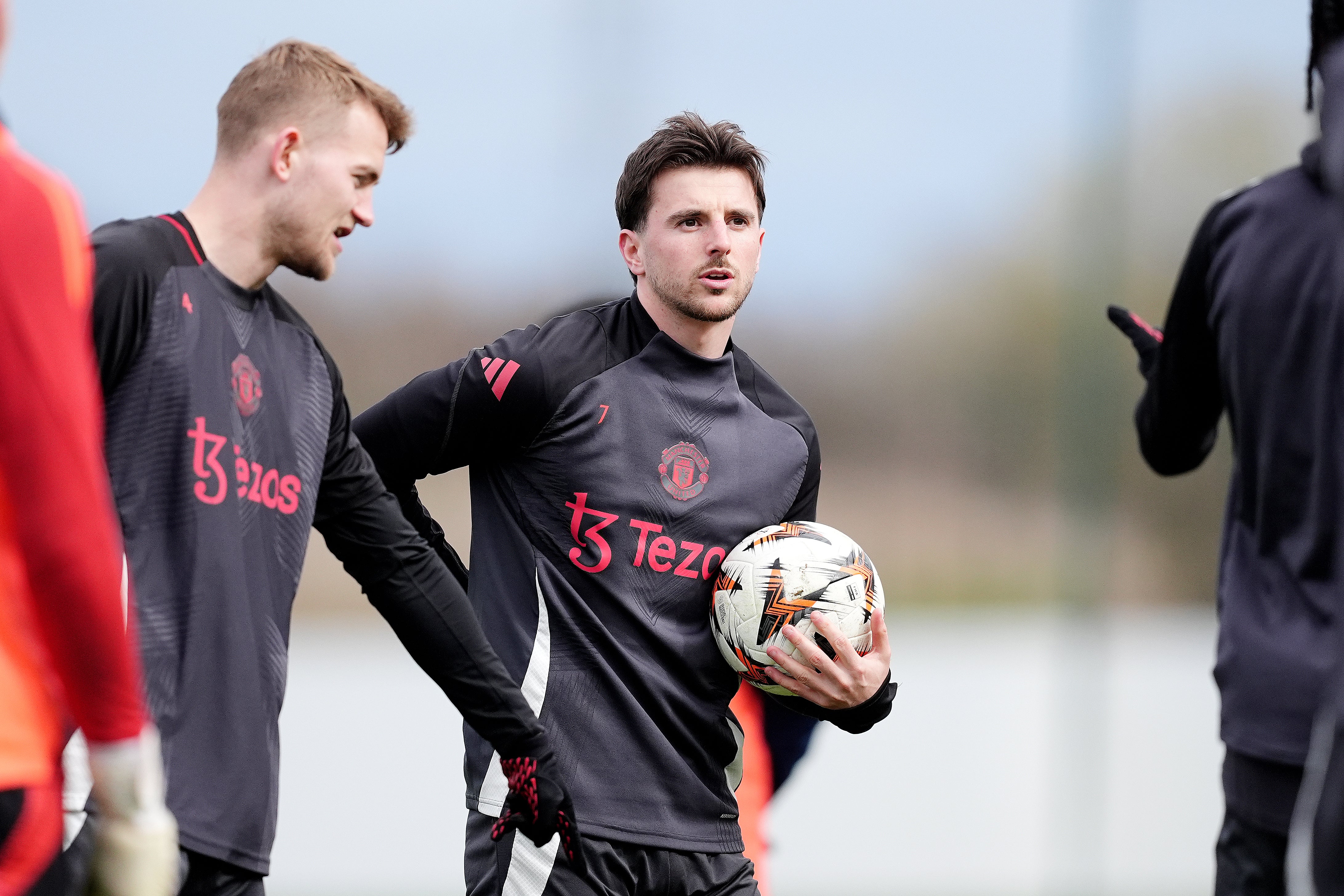 Mason Mount's Manchester United podczas sesji treningowej