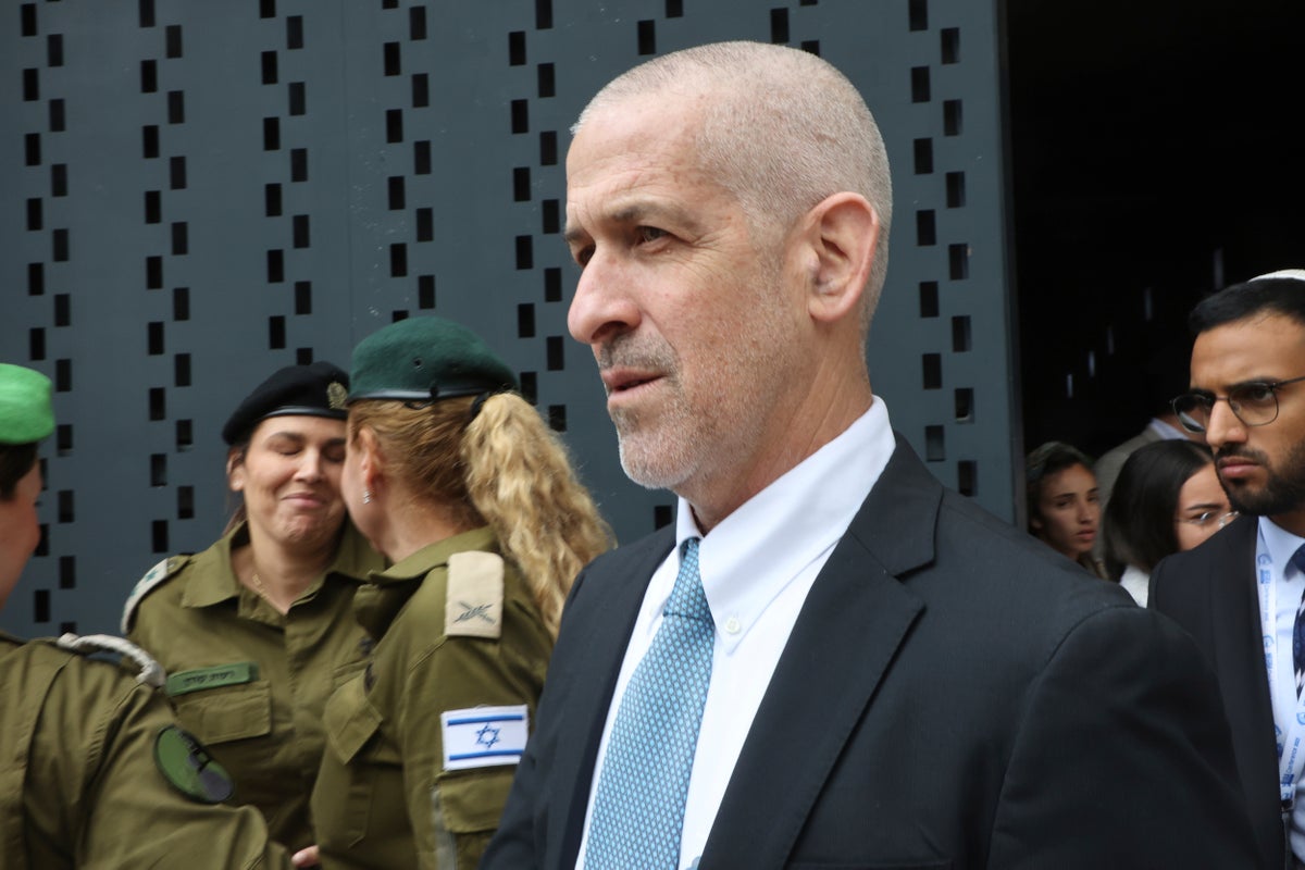 Netanyahu says he will seek to dismiss the head of Israel's internal security service