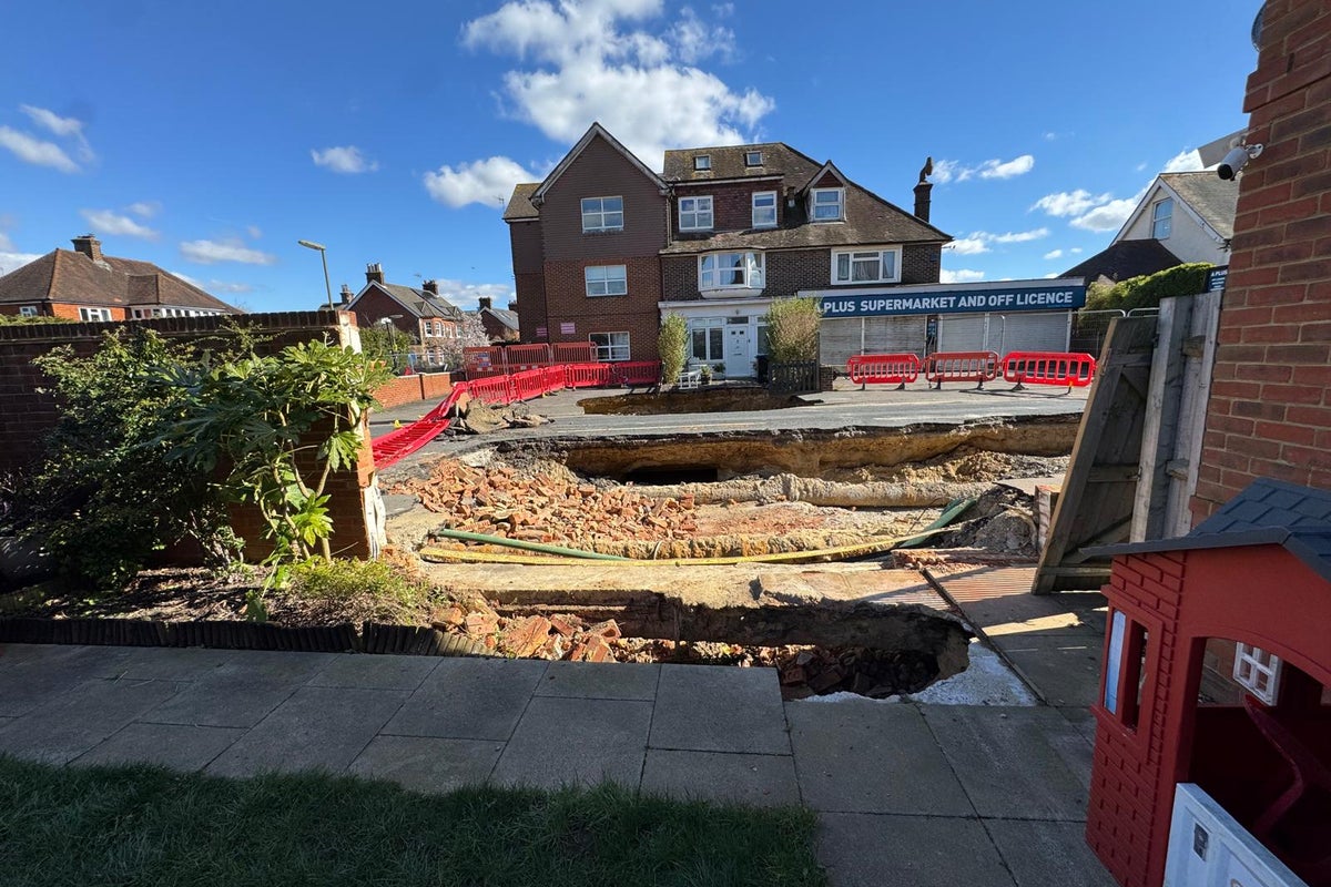 ‘Hours earlier and there would be deaths’: Father’s fears for children’s safety after sinkhole opens in garden ‘Hours earlier and there would be deaths’: Father’s fears for children’s safety after sinkhole opens in garden