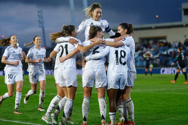 <p>Real Madrid surged to a 2-0 first leg win</p>