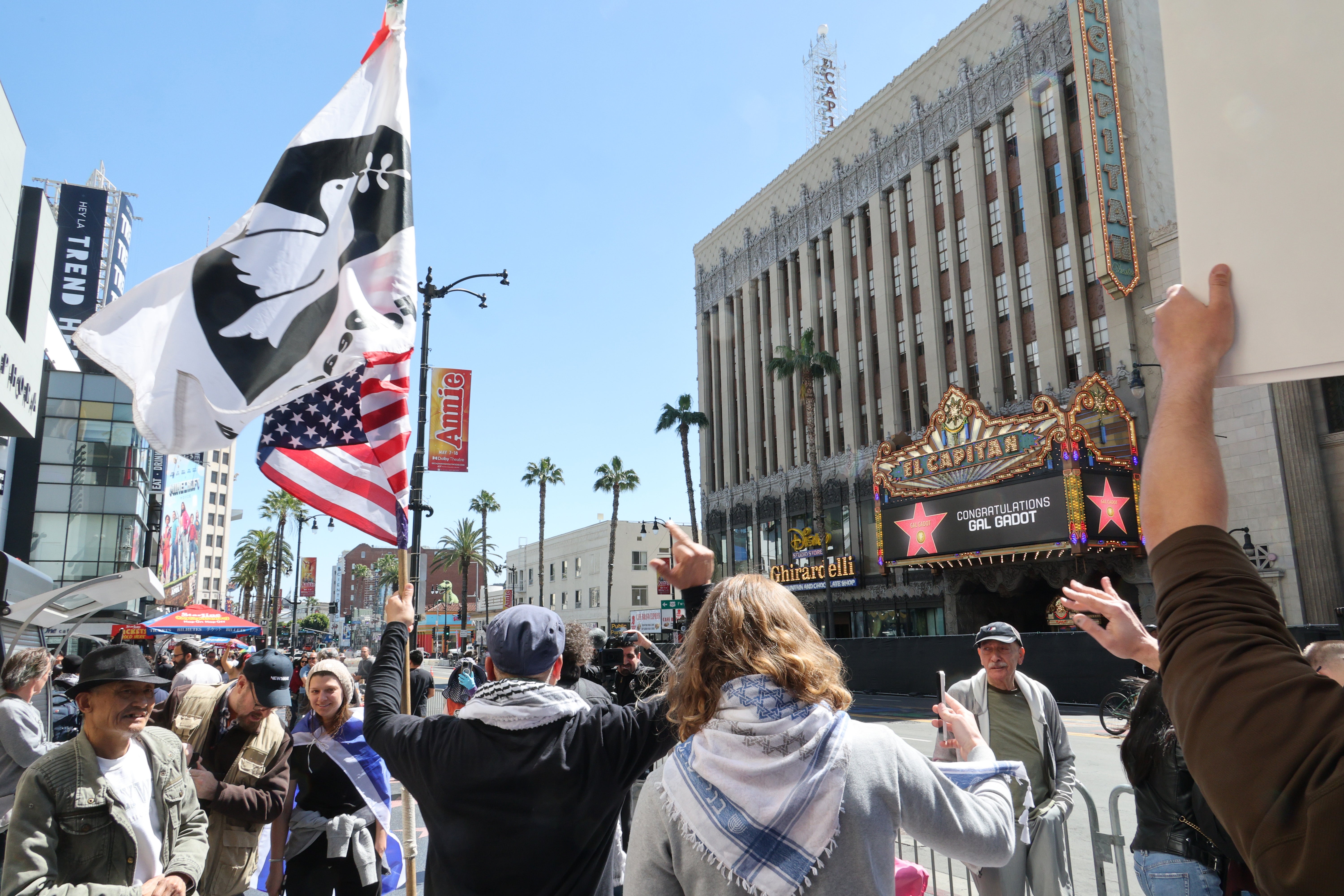 Pro-Palestine and pro-Israel protesters last week outside Gadot’s Hollywood Walk of Fame last week