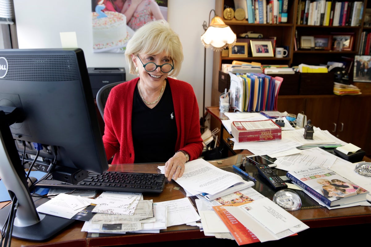 60 Minutes' legend Lesley Stahl says she's 'angry' at CBS boss Shari  Redstone over Trump lawsuit | The Independent
