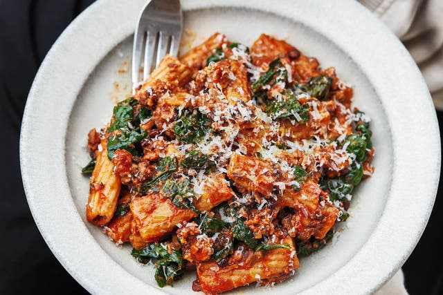 <p>A vegetarian pasta dish can pack in protein with some tweaks</p>