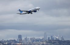 United pilot attacked ‘constipated’ passenger and had him arrested for hogging the bathroom, lawsuit says