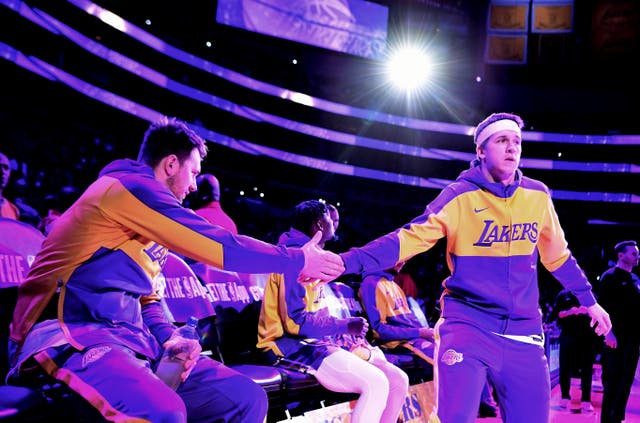 SUNS LAKERS