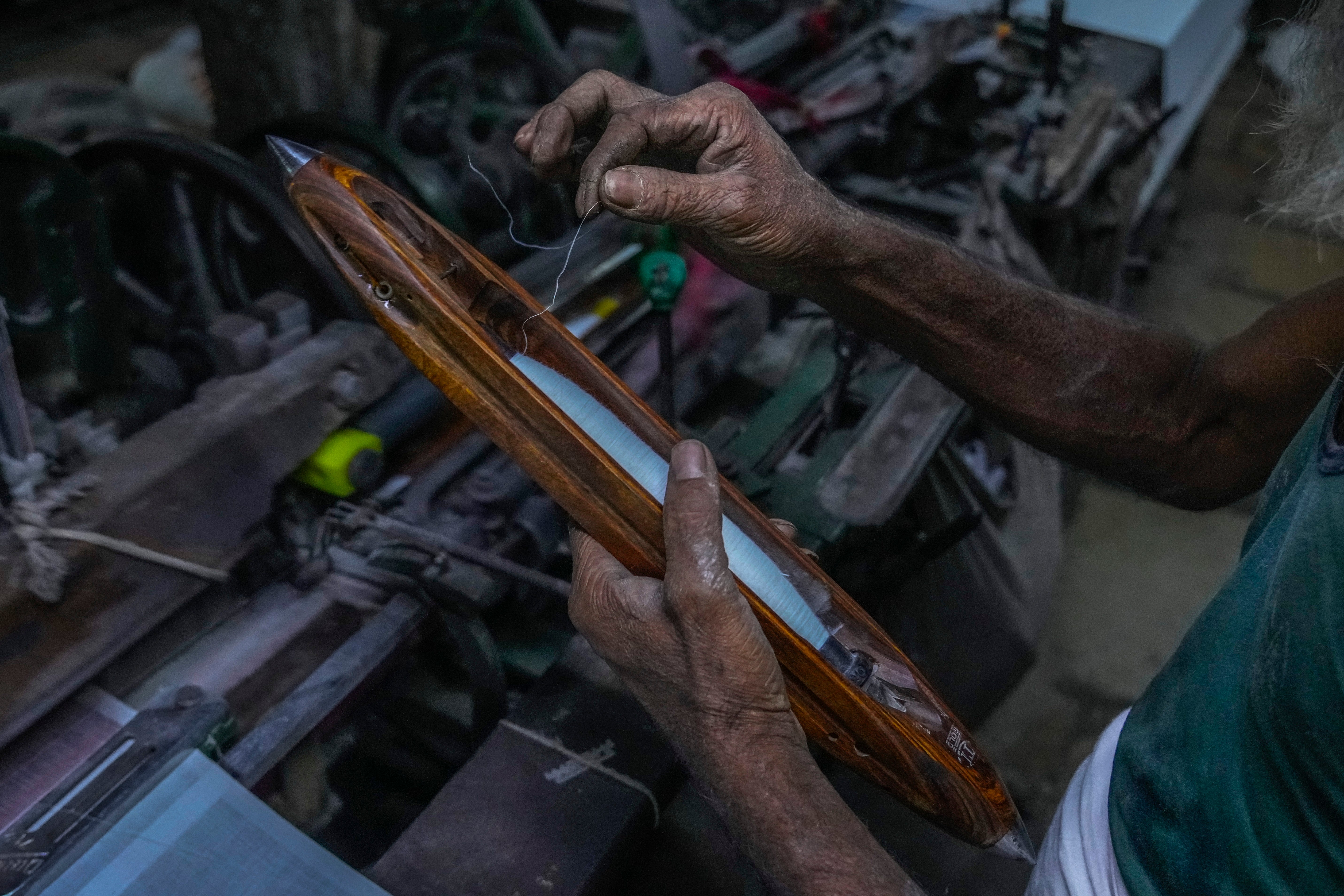 India Weaving Decline Photo Gallery