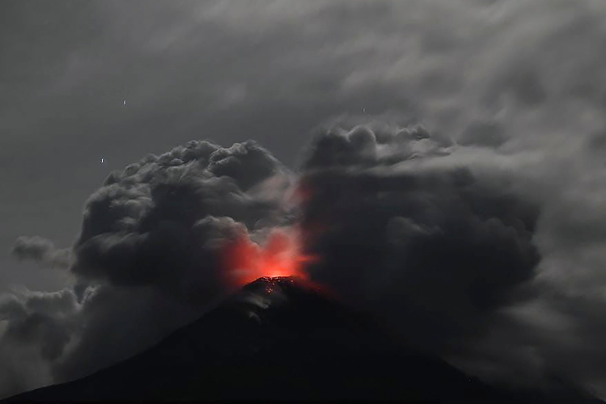 <p>Indonesian authorities raise alert status of Lewotobi Laki-Laki Volcano to highest level</p>