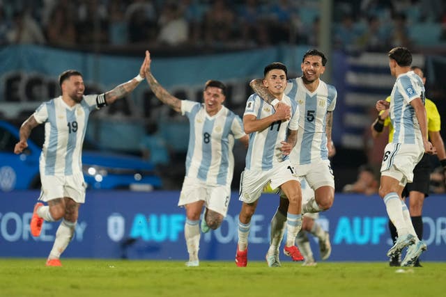 MUNDIAL URUGUAY ARGENTINA