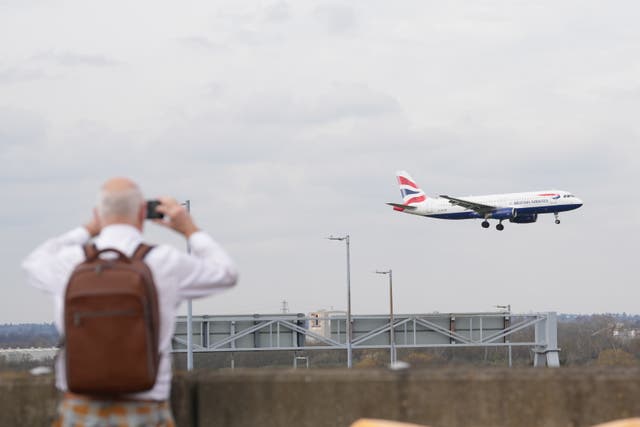 <p>Saturday was a far more profitable day for planespotters at Heathrow than the previous 24 hours</p>