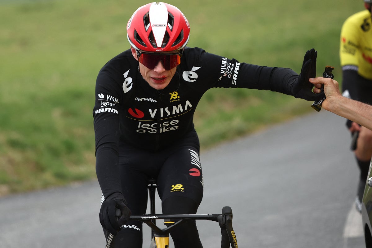 Jonas Vingegaard suffers another setback with Paris-Nice concussion Jonas Vingegaard suffers another setback with Paris-Nice concussion