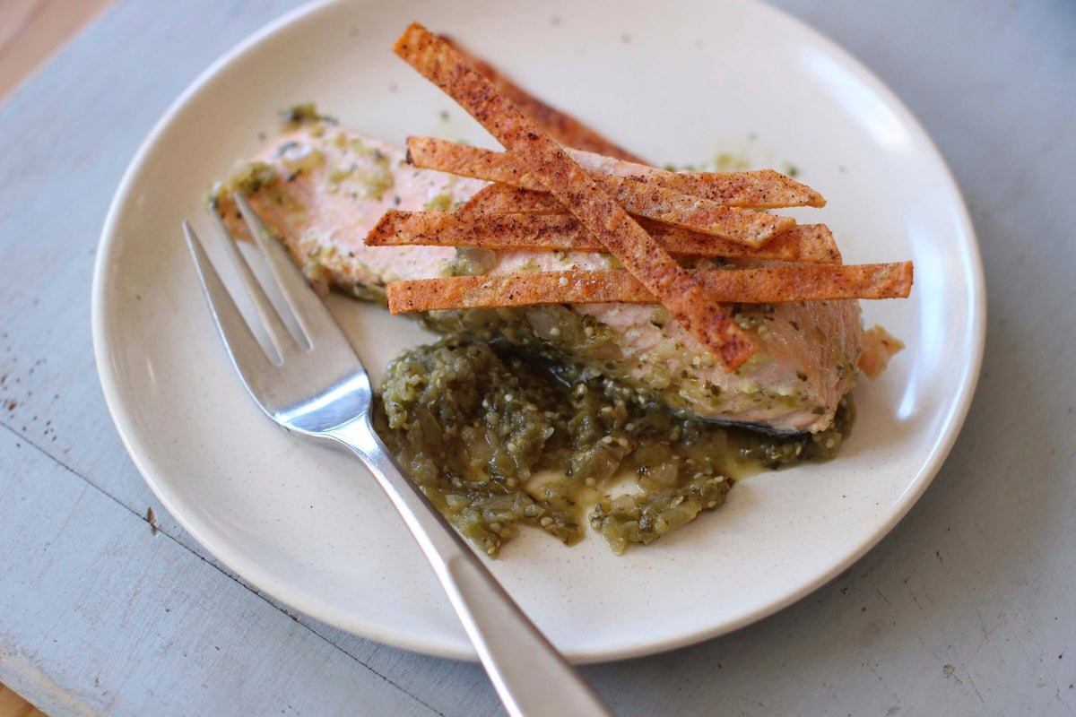 Do you eat a meal in 20 minutes or less? It might be time to slow down thumbnail